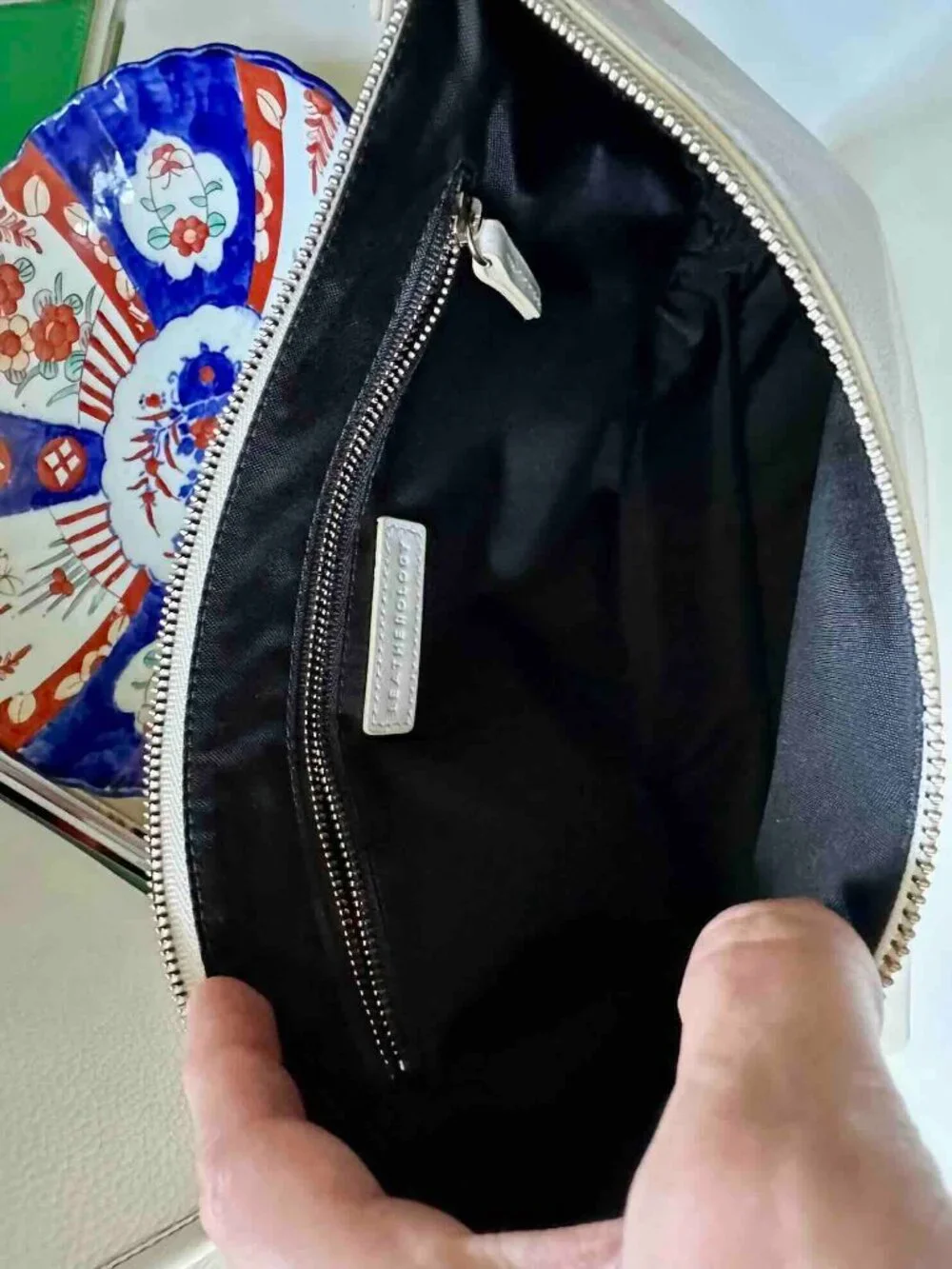 NWT Leatherology Full Grain Italian Leather Large Accessory Pouch Ivory Smooth